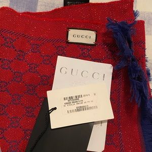 GUCCI Scarf Sparkly Red & Blue